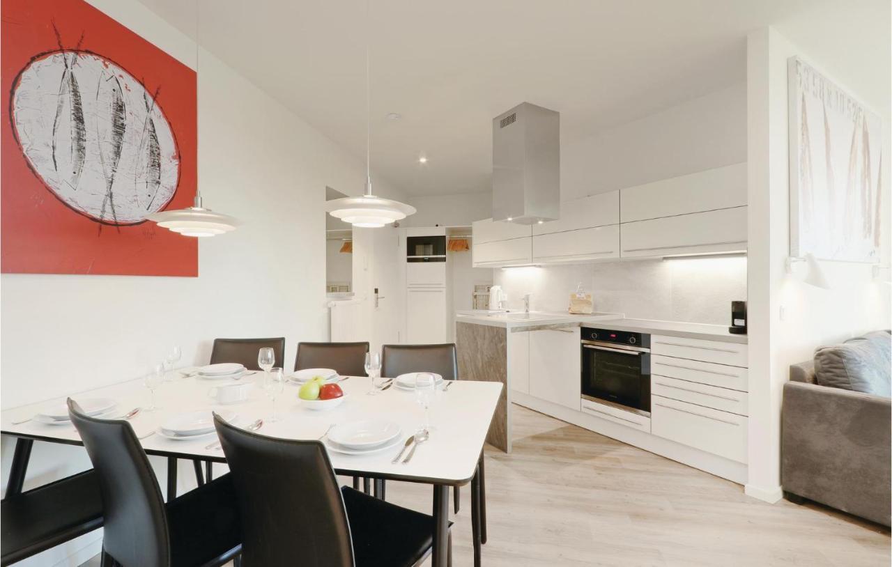 Amazing apartment in Lbeck Travemnde with 2 Bedrooms, Sauna&WiFi Lübeck Buitenkant foto